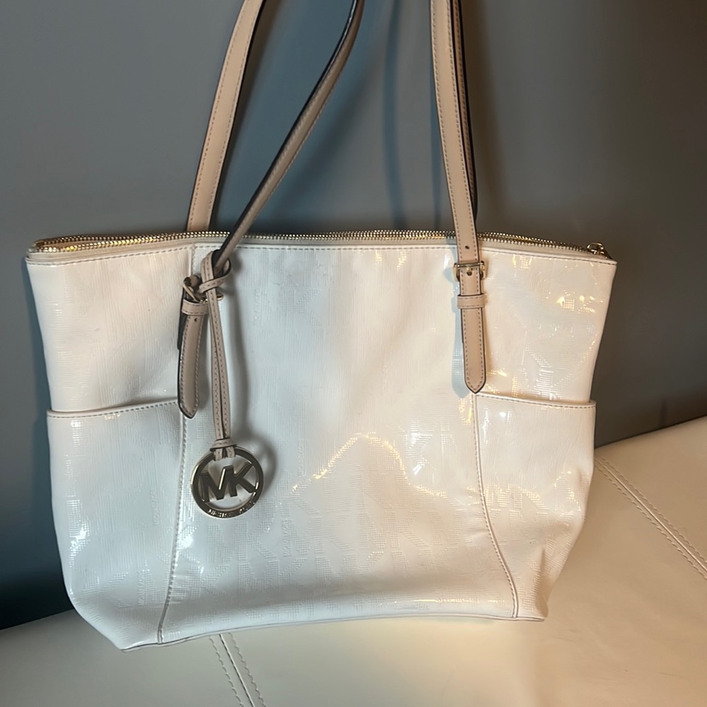 White & Cream 🤍Michael Kors Purse / tote